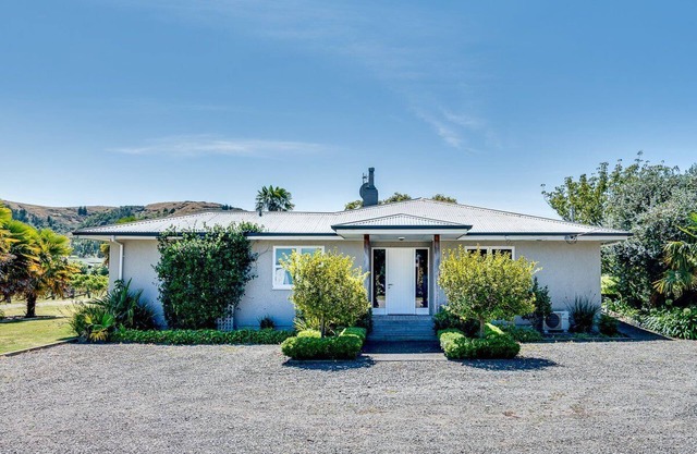 Relax amongst the vines at the iconic Mission Estate Winery