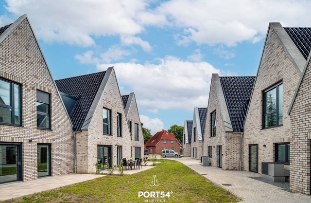 "Relax and Rejuvenate at Ferienhaus Buhne 16: Your Coastal Retreat!"