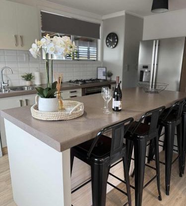Relax at Jollie-Cozy 3-Bedroom Home, Central Twizel