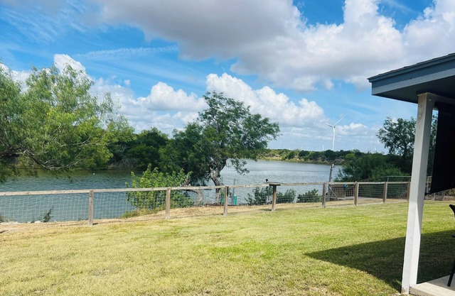 Relax at the Arroyo Casita #2 with Private Dock