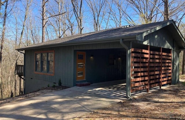 Relax at the Pine Cone Cottage