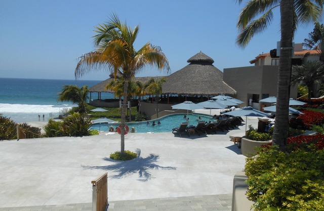 Relax by the Ocean--1 BR Suite-ADULTS ONLY-18 AND OLDER