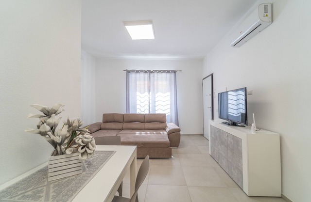 Relax Flatroom 22