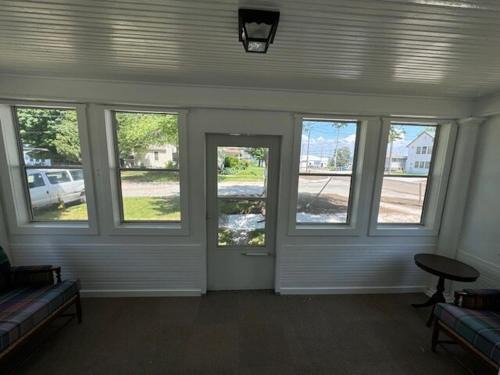 Relax in Bluffton - Family Lake View Retreat 4 BR, 2 BA