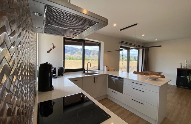 Relax in Rural Wanaka