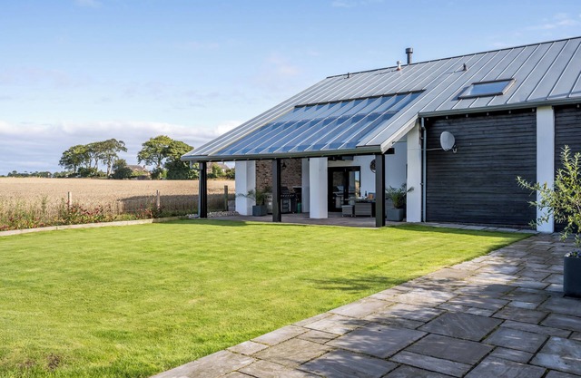 Relax in style admiring beautiful countryside in the Birthplace of Scotland