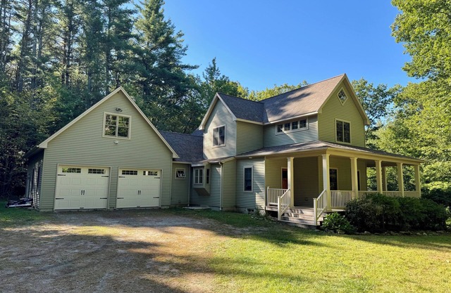 Relax in this 3 bedroom Otis retreat in the woods!