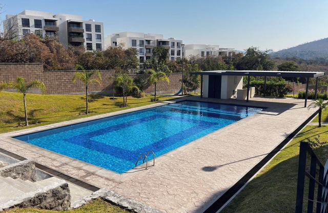 Relájate en Xochitepec: depa con albercas, terraza y acceso a zonas turísticas