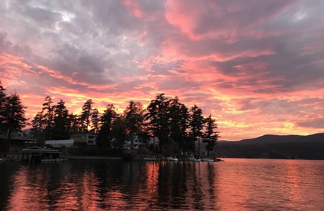 Relax on Dock - Lake George Home