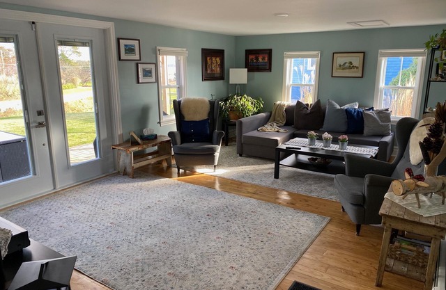 Relax on the South Shore, steps from 2 beaches, ocean views & hot tub.