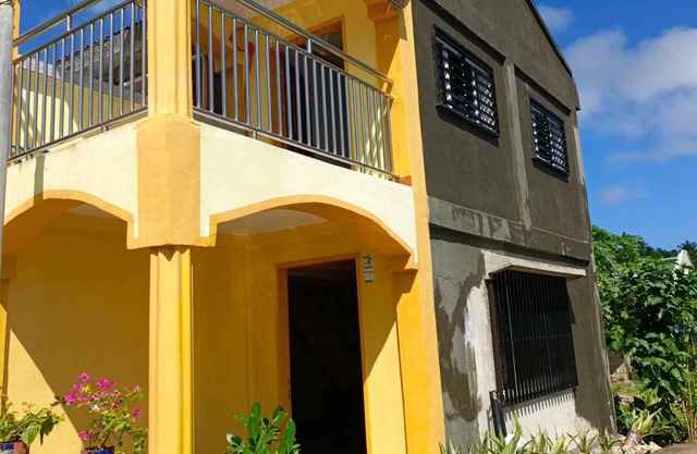 Relax with friends at this peaceful place to stay in siargao island