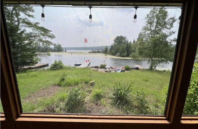 Relax with the whole family at The Varaha. A peaceful cottage facing the lake