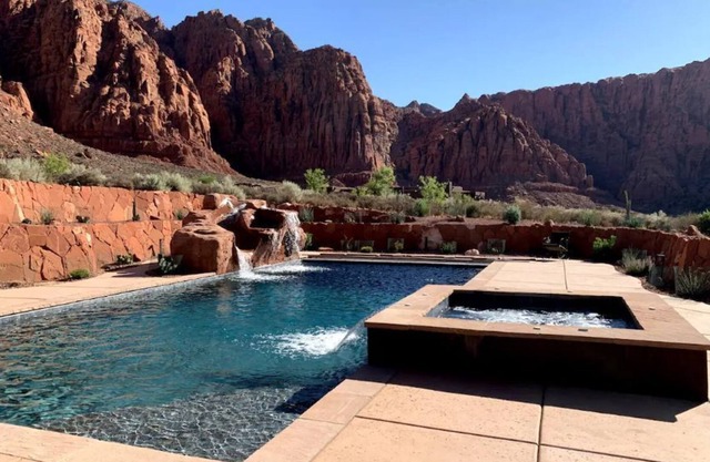 RELAX with your own private scenery of SNOW CANYON