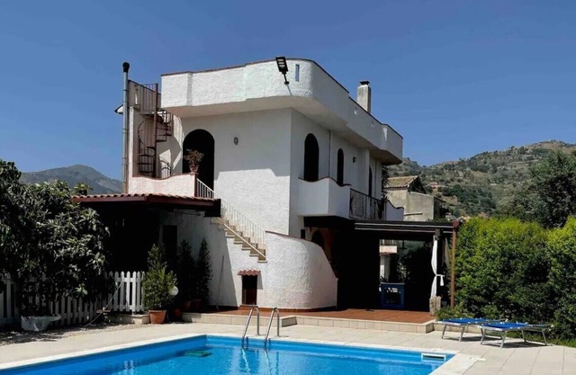 Relaxation House