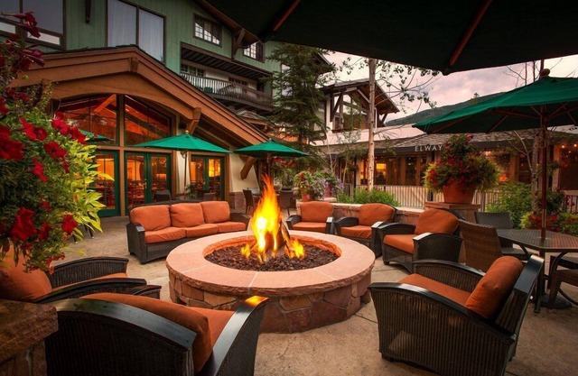 Relaxing 1 Bedroom Condo with Premium Amenities by RedAwning - Save 20% on 7+ Nights!