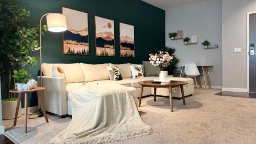 Relaxing 1BR on Wilshire Blvd Walk to LACMA Free Parking