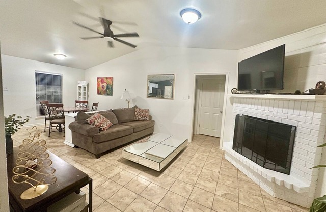 Relaxing 2-bedroom home in the heart of West Little Rock with a hot tub.
