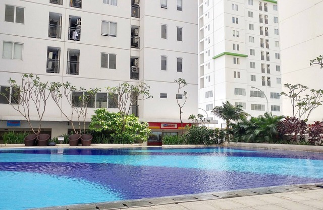 Relaxing 3BR Apartment at Bassura City near Shopping Mall