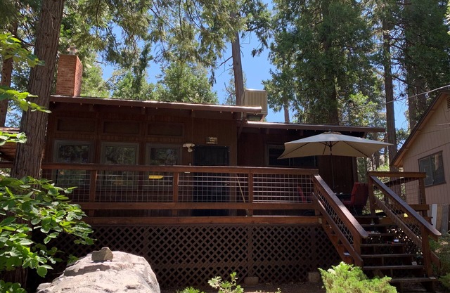 Relajante y acogedora casa entre los pinos cerca de Twain Harte.