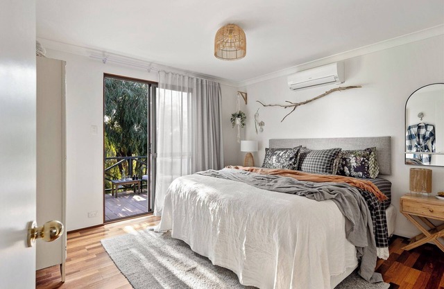 Relaxing Escape for couples, friends and family.