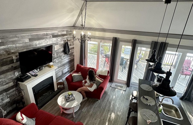 Relaxing Farmhouse Escape