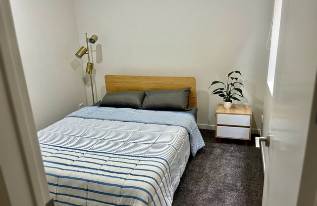 Relaxing Getaway One Bed Studio - Auckland Botanical Gardens