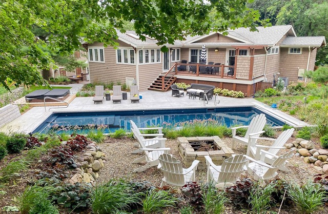 Relaxing home with private pool, hot tub, game room, & fireplace
