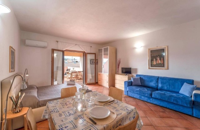 Relaxing Cristal Blu Studio Sleeps 3 Num1488