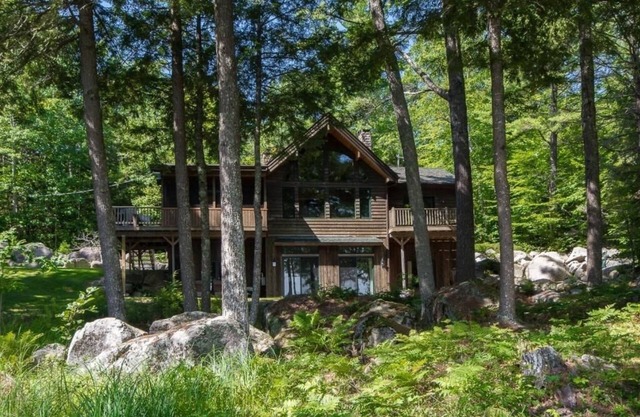 Relaxing Log Cabin on Quantabacook Lake House *** 11+ years of renting ***