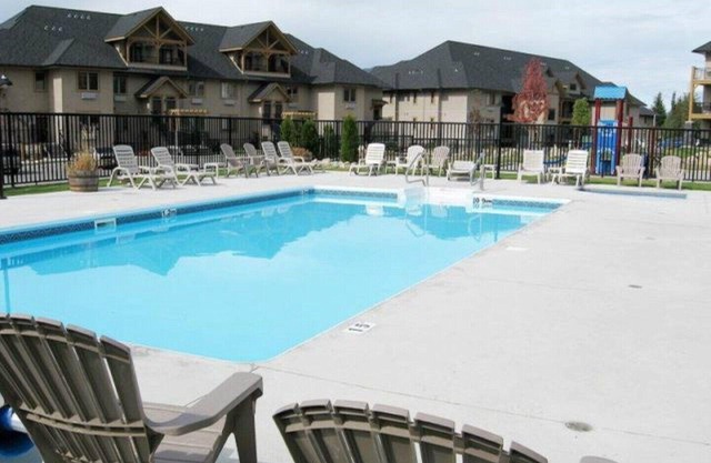 Relajante Resort Retreat - Swim Golf or Ski Propiedad de 3 dormitorios en Bighorn Meadows