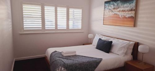 Relaxing Retreat Near Penguin Island - Hosted by Canstay