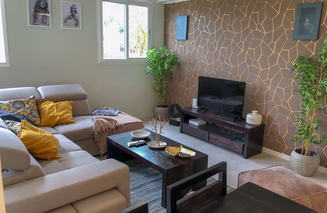 Estancia relajante con hidromasaje en Sarabi House (Residence Nakiya)