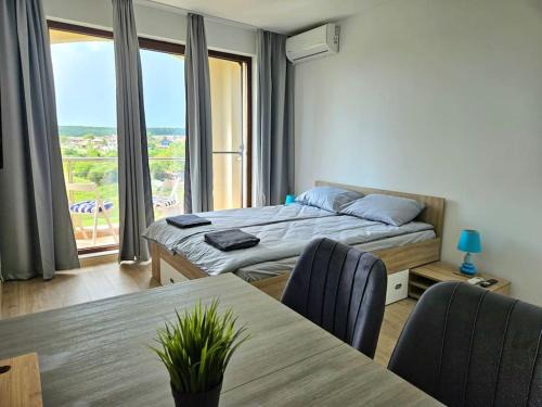 Relaxing studio in Shartrez