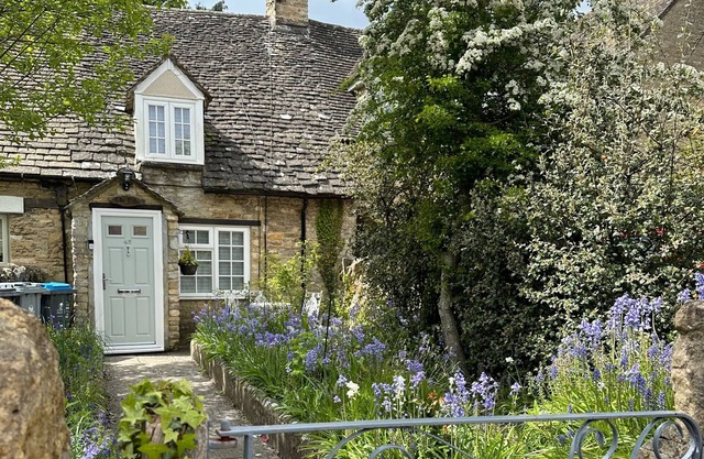 Remarkable 1-Bed Cotswolds Cottage in Finstock