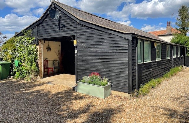 Remarkable 2-bed Barn in Downham Market