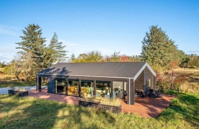 "Remko" - 1.5km from the sea by Interhome