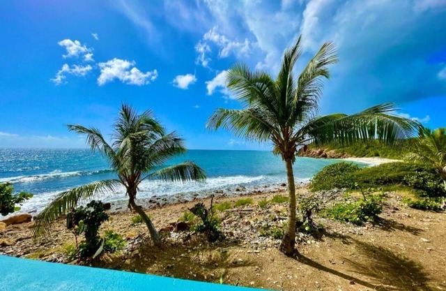 Remodeled Condo! Private Balcony/On the Water/Listen to the Waves! OMG Sunsets!