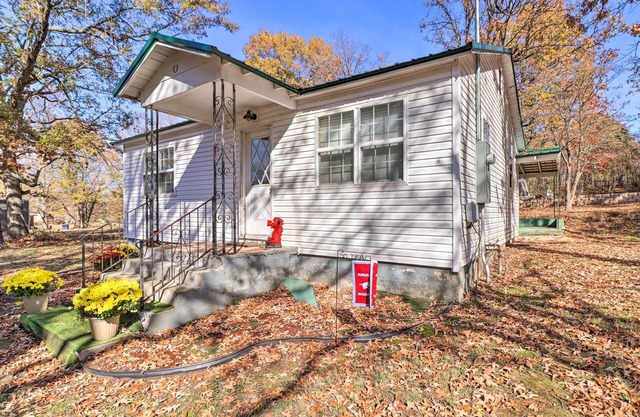 Remodeled Harrison Retreat < 6 Mi to Town!