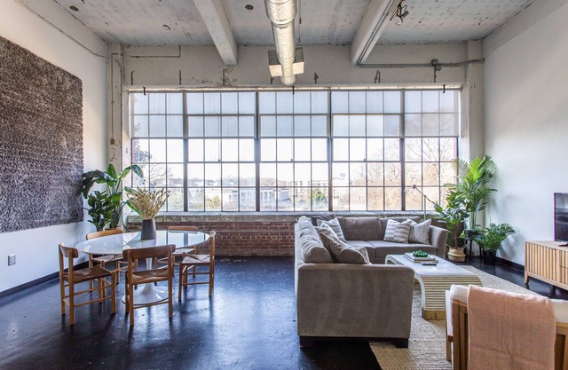Remodeled Loft Next to Ponce City Market (on Beltline)