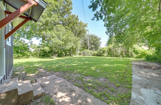 Remodeled Tulsa House w/ Yard ~ 4 Mi to Downtown!