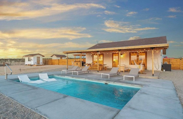 Remote Home: Heated Pool, Hot Tub, Workspace