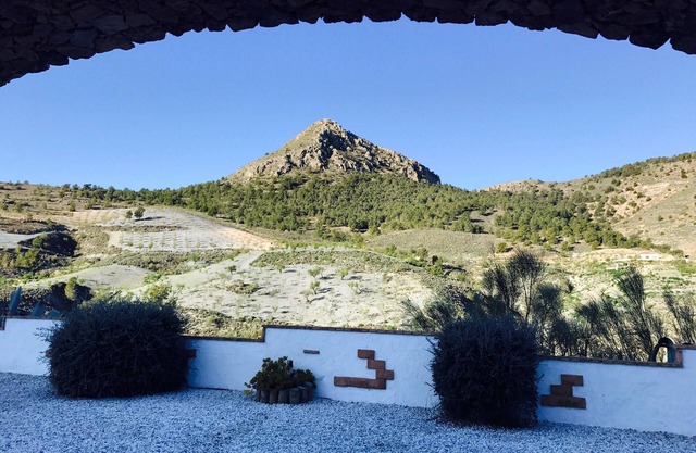 villa alejada de la montaña con unas vistas impresionantes