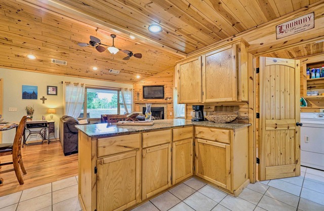 Smithville Remote Escape w/ Furnished Deck!