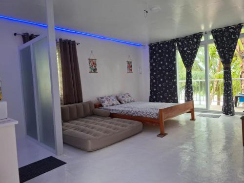 Remy's Eco house