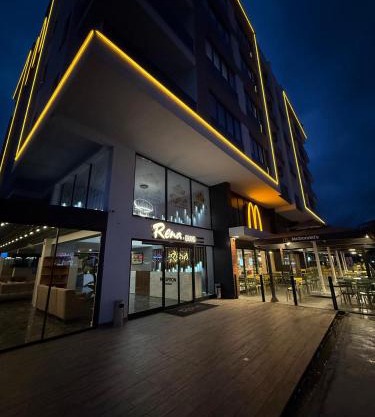 Rena Grand Residence & Suit