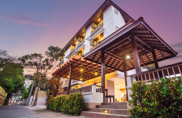 Rendezvous Classic House