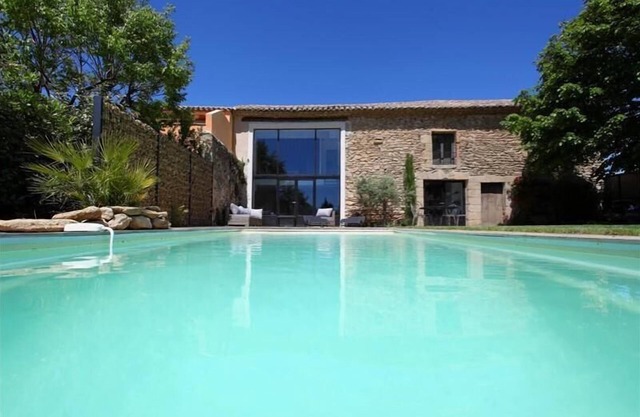 MAS PROVENZAL RENOVADO EN PAZ CON PISCINA PRIVADA CLIMATIZADA
