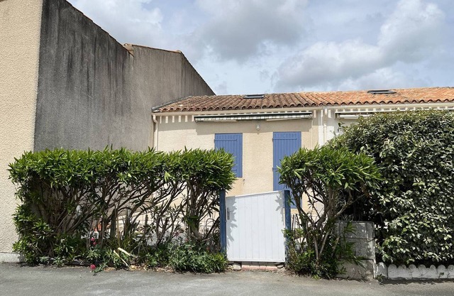 Casa a 350m de la playa, 4-6 personas, jardín privado, terraza, parking, cerca de rutas ciclistas.