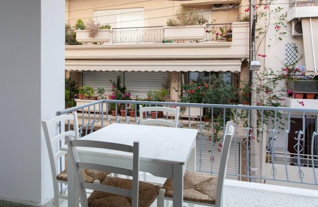 Renovated 2025 5 Bdr House Near Acropolis - New Beds Terrace Green Yard