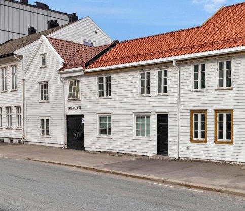 Renovated 2025 - AC & terrace - Historic building